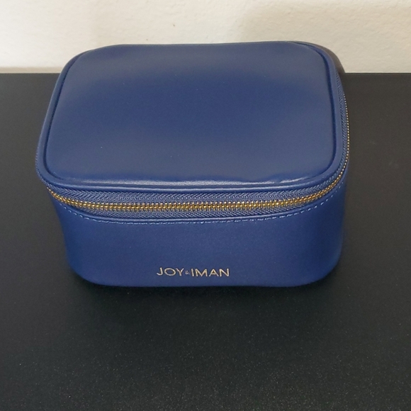 Joy & Iman 2-Piece Leather Travel Pouches - Picture 3 of 16